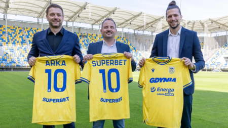 Superbet pozostaje Sponsorem Głównym Arki Gdynia w sezonie 2026/2027